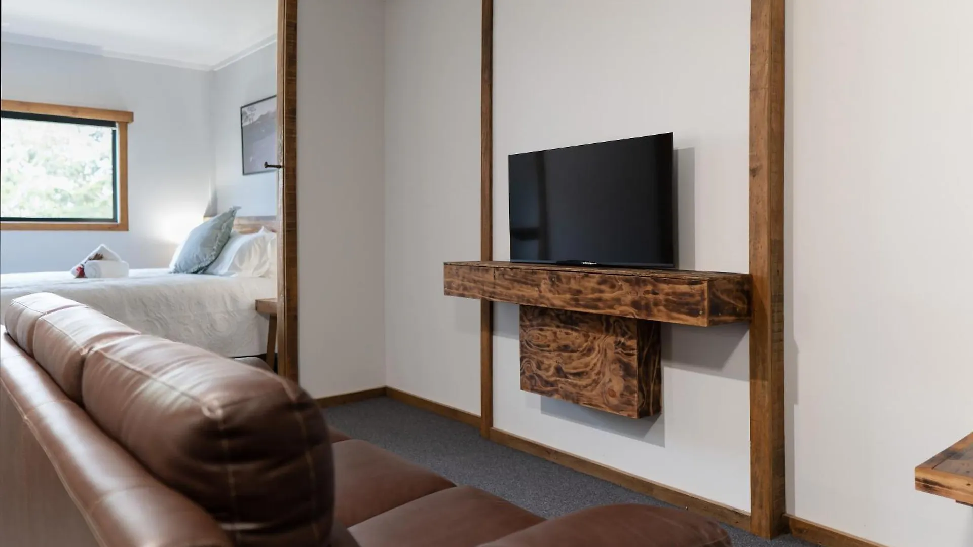 Mount Mee Country Lodge